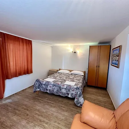 Car Apartman